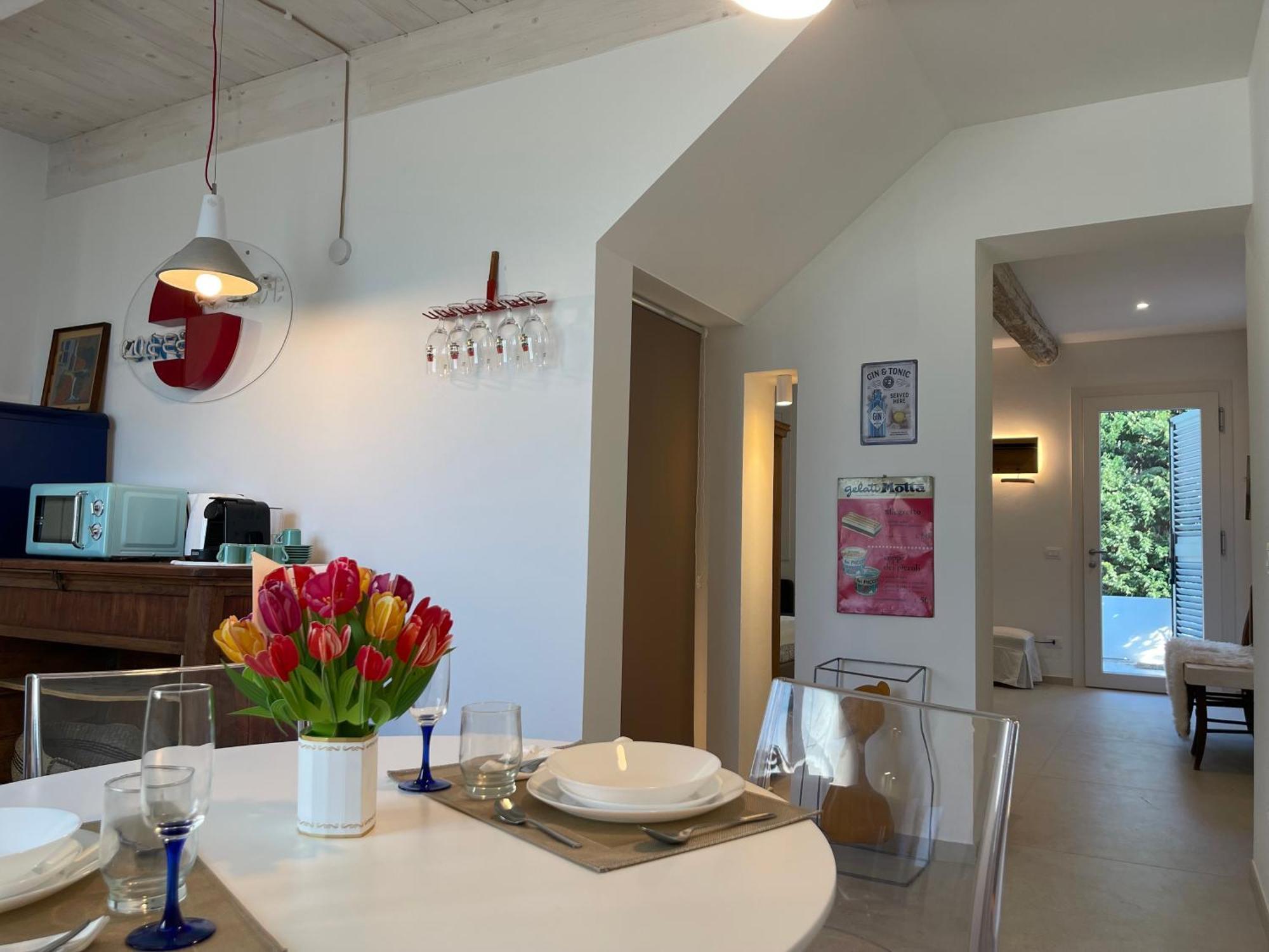 Due Di Tutto Apartment Ferrara Bagian luar foto
