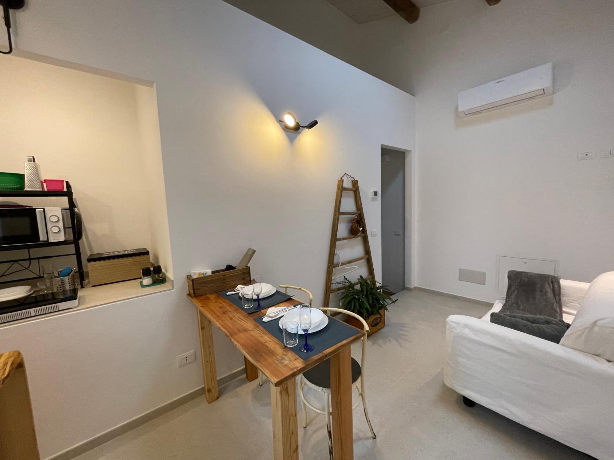 Due Di Tutto Apartment Ferrara Bagian luar foto
