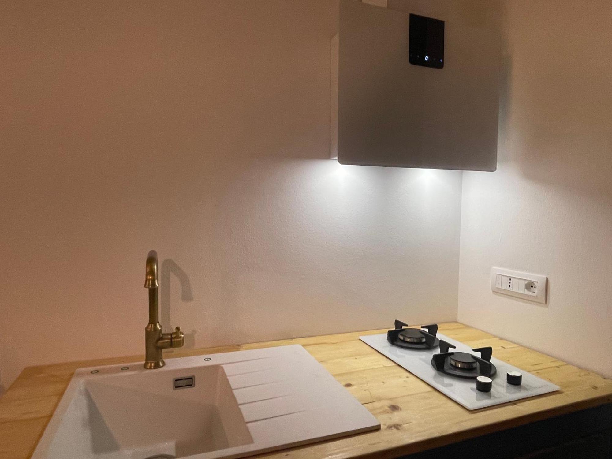 Due Di Tutto Apartment Ferrara Bagian luar foto
